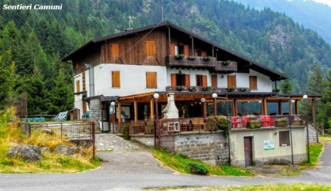 Hotel Rifugio Stella Alpina à Saviore dell'Adamello Extérieur photo