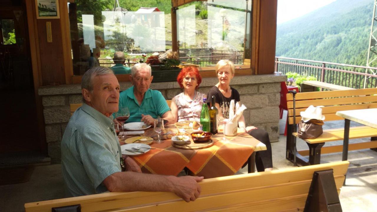 Hotel Rifugio Stella Alpina à Saviore dell'Adamello Extérieur photo