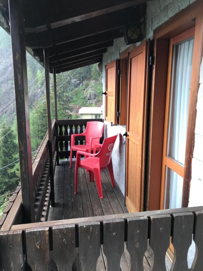 Hotel Rifugio Stella Alpina à Saviore dell'Adamello Extérieur photo