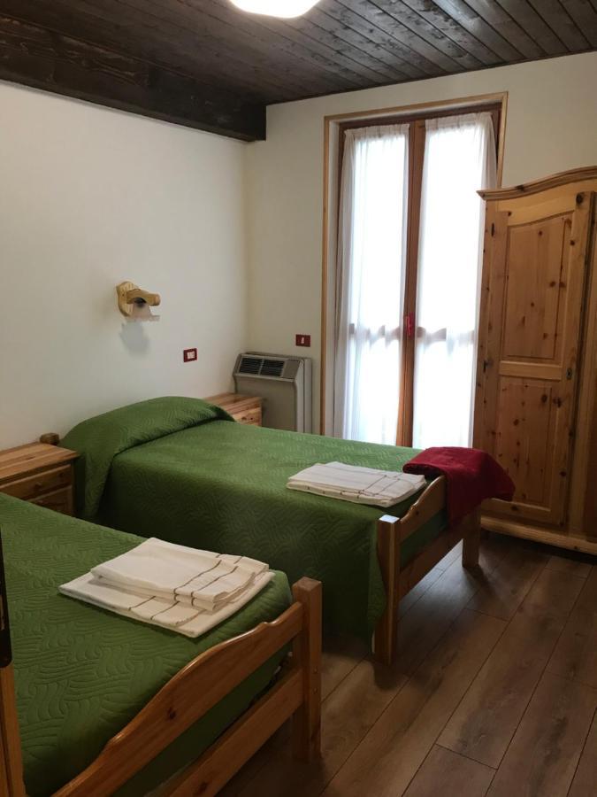 Hotel Rifugio Stella Alpina à Saviore dell'Adamello Extérieur photo